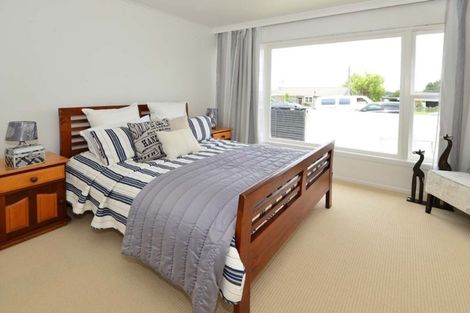 Photo of property in 103 Sunrise Avenue, Murrays Bay, Auckland, 0630