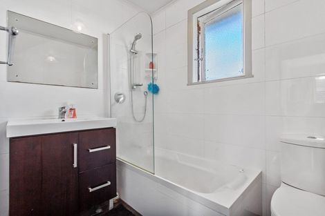 Photo of property in 2/108 Saint Johns Road, Saint Johns, Auckland, 1072