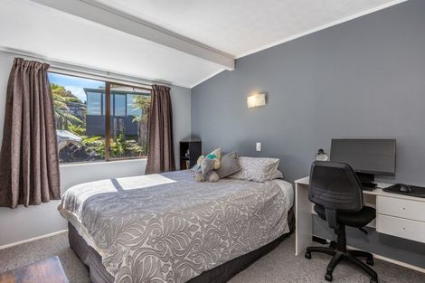 Photo of property in 18 Cherry Lane, Acacia Bay, Taupo, 3330