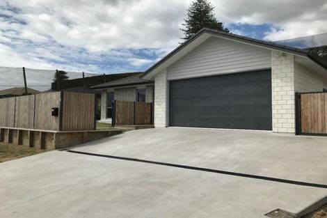 Photo of property in 1 Sharman Place, Pyes Pa, Tauranga, 3112