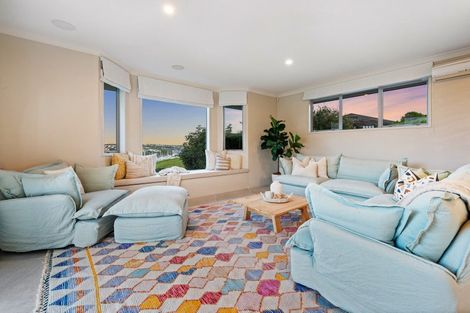 Photo of property in 64 Balboa Drive, Matakatia, Whangaparaoa, 0930