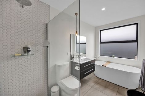 Photo of property in 2 Roy Johns Way, Bell Block, New Plymouth, 4312