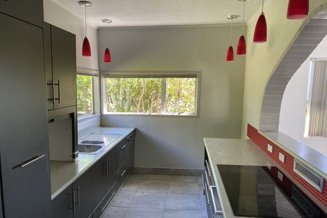 Photo of property in 11 Bannerman Road, Morningside, Auckland, 1022