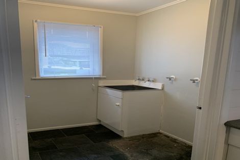 Photo of property in 57 Avonleigh Road, Green Bay, Auckland, 0604