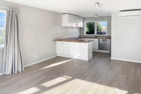 Photo of property in 1/11 Division Street, Riccarton, Christchurch, 8041