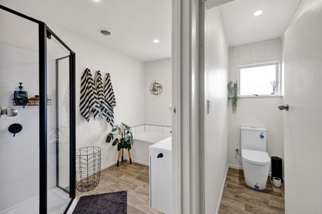 Photo of property in 4 Douglas Street, Hawera, 4610