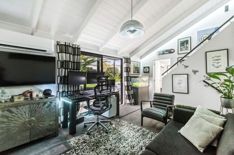 Photo of property in 3 Sandiacre Way, Browns Bay, Auckland, 0630