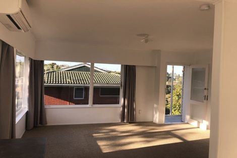 Photo of property in 1/36 Girrahween Drive, Totara Vale, Auckland, 0629