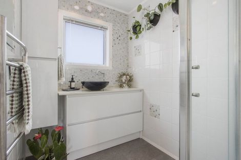 Photo of property in 2 Francis Drive, Katikati, 3129