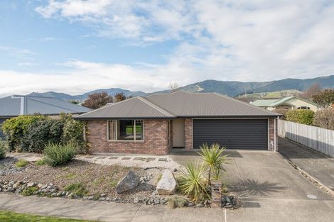 Photo of property in 14 Allport Place, Stoke, Nelson, 7011