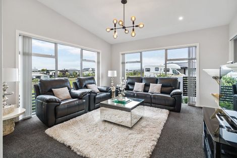 Photo of property in 28 Meadowstone Street, Gleniti, Timaru, 7910