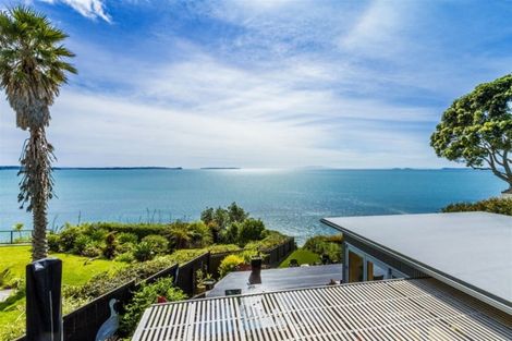 Photo of property in 2 Cliff Road, Torbay, Auckland, 0630