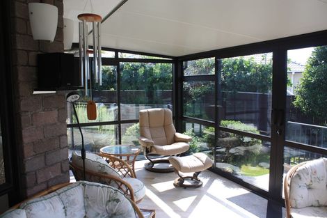 Photo of property in 4 Cranbrook Grove, Waikanae, 5036