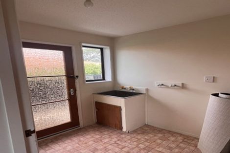 Photo of property in 1/135 Sawyers Arms Road, Northcote, Christchurch, 8052