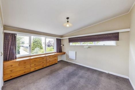 Photo of property in 19 Sheffield Street, Awapuni, Palmerston North, 4412