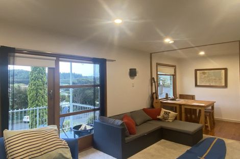 Photo of property in 101 Milton Terrace, Picton, 7220