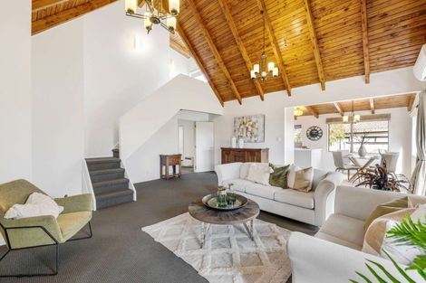 Photo of property in 92 Hutchinsons Road, Bucklands Beach, Auckland, 2014