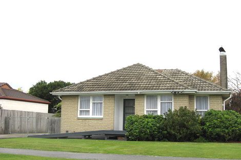 Photo of property in 38 Paddington Street, Northcote, Christchurch, 8052