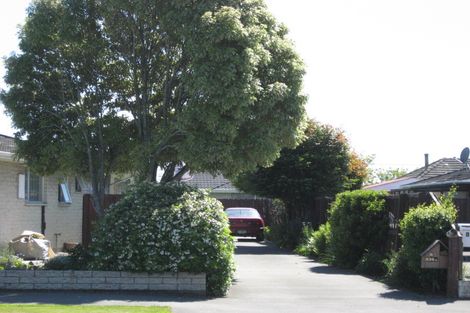 Photo of property in 2/336 Wairakei Road, Burnside, Christchurch, 8053