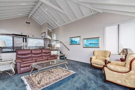 Photo of property in 2/51 View Road, Mairangi Bay, Auckland, 0630