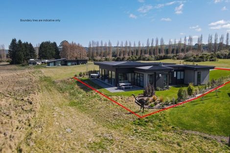 Photo of property in 12 The Fairways, Kinloch, Taupo, 3377