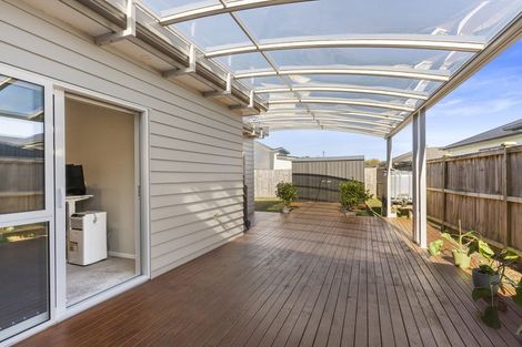 Photo of property in 24 Holcroft Street, Papakura, 2110