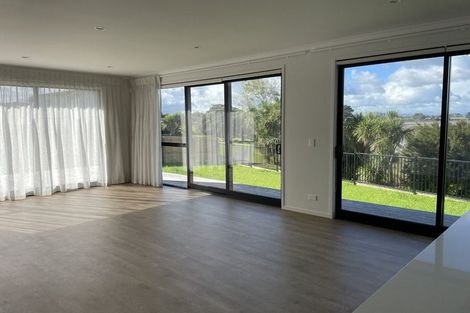 Photo of property in 46 Sunningdale Street, Wattle Downs, Auckland, 2103
