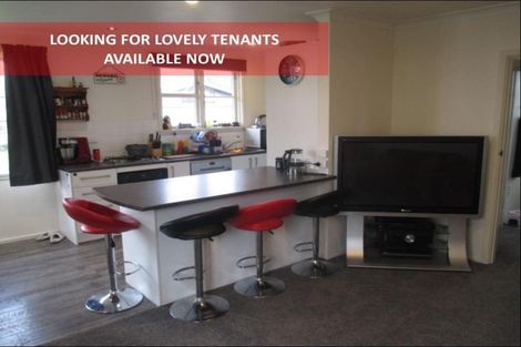 Photo of property in 16 Dunarnan Street, Avonside, Christchurch, 8061