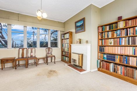 Photo of property in 131 Nevay Road, Miramar, Wellington, 6022