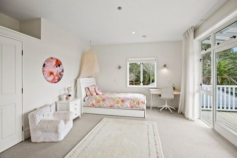 Photo of property in 25 Patterson Road, Hurworth, New Plymouth, 4310