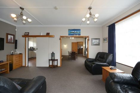 Photo of property in 213 Mcleod Street, Camberley, Hastings, 4120