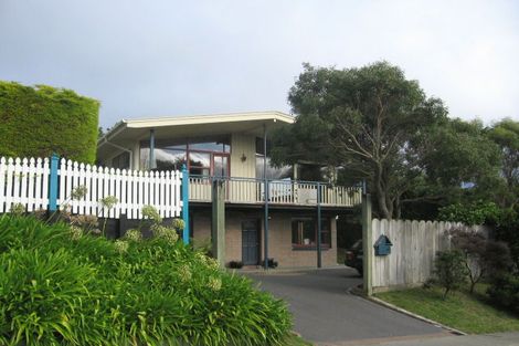 Photo of property in 144 Mark Avenue, Grenada Village, Wellington, 6037