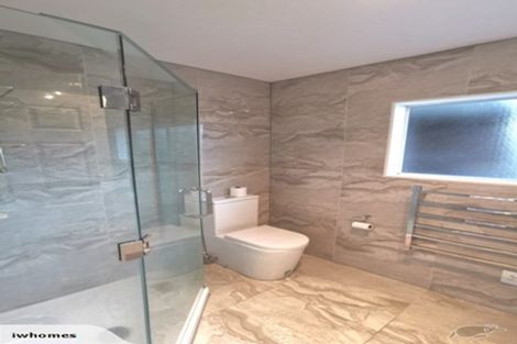 Photo of property in 7 Tarnica Road, Northpark, Auckland, 2013