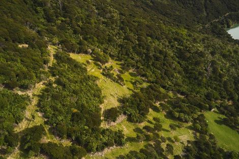 Photo of property in 3582 Kenepuru Road, Black Rock, Picton, 7282