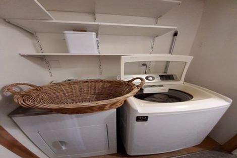 Photo of property in 27 Hastings Parade, Devonport, Auckland, 0624