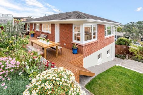 Photo of property in 14 Addis Place, Shelly Park, Auckland, 2014