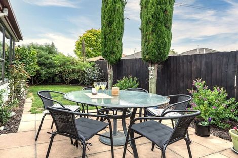 Photo of property in 14a Algie Place, Avonhead, Christchurch, 8042