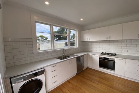 Photo of property in 1 Roach Street, Marewa, Napier, 4110