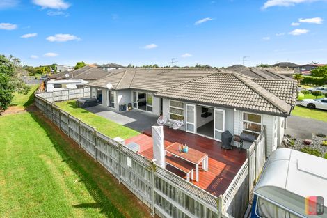 Photo of property in 50 Stranraer Crescent, Wattle Downs, Auckland, 2103
