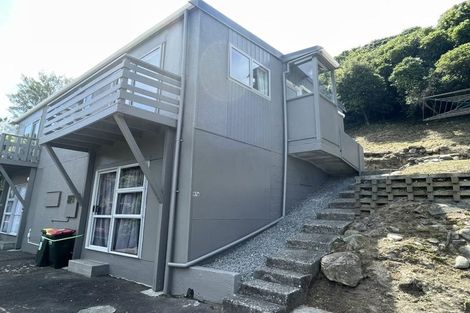 Photo of property in 97 Dowse Drive, Maungaraki, Lower Hutt, 5010