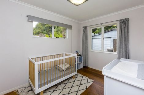 Photo of property in 22 Bridge Road, Birchville, Upper Hutt, 5018