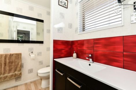 Photo of property in 3 Surrey Lane, Glenview, Hamilton, 3206