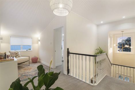 Photo of property in 61 Palmerston Road, Birkenhead, Auckland, 0626