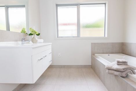 Photo of property in 4 Montgomery Terrace, Hokowhitu, Palmerston North, 4410