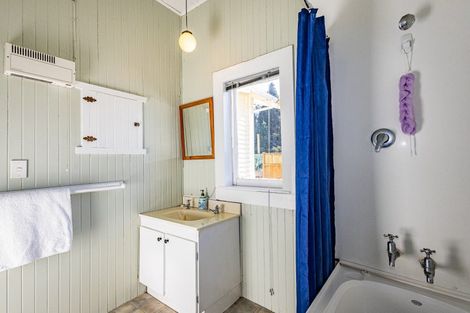 Photo of property in 109 Seddon Street, Raetihi, 4632