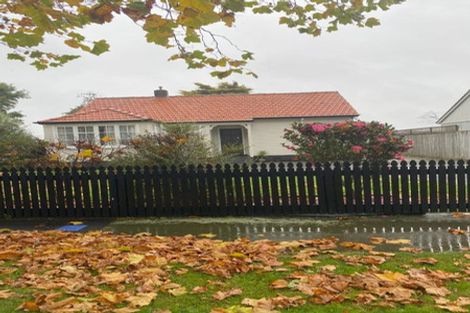 Photo of property in 654 Featherston Street, Roslyn, Palmerston North, 4414