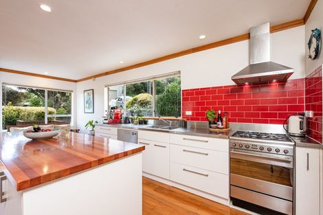 Photo of property in 2 Ambala Way, Ngaio, Wellington, 6035