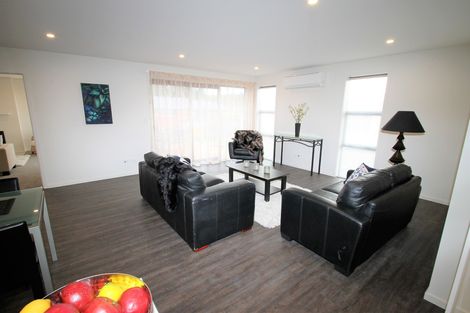 Photo of property in 8 Tate Crescent, Green Island, Dunedin, 9018