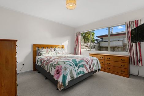 Photo of property in 15a Sinclair Street, Greerton, Tauranga, 3112