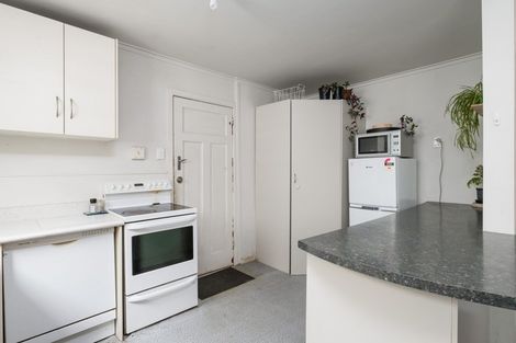 Photo of property in 39 De Lautour Road, Inner Kaiti, Gisborne, 4010